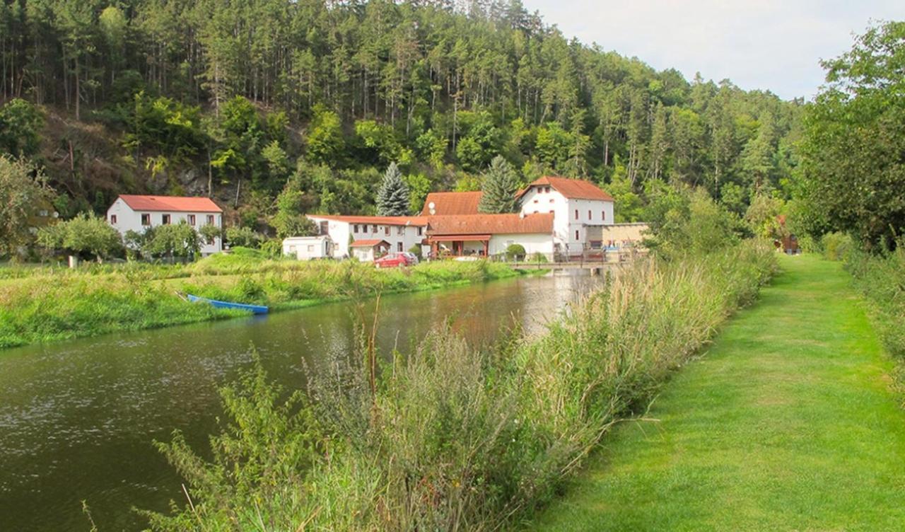 Cechuv Mlyn Apartment Hrebecniky Bagian luar foto
