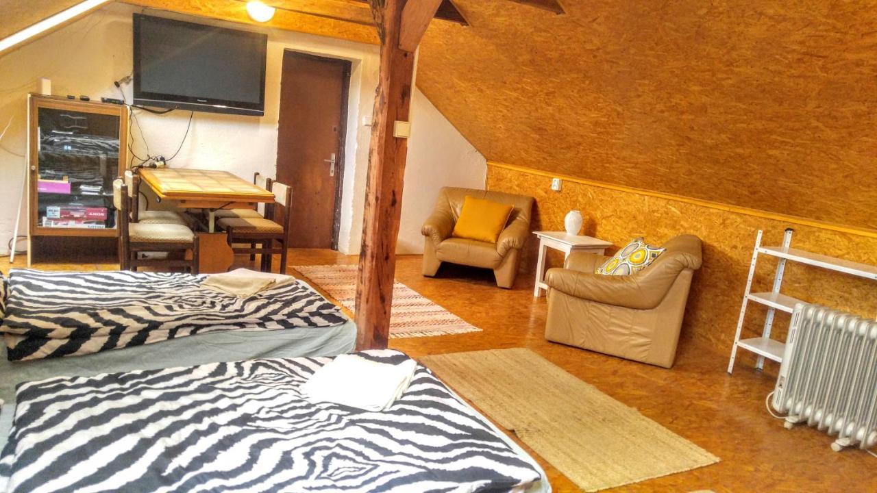 Cechuv Mlyn Apartment Hrebecniky Bagian luar foto